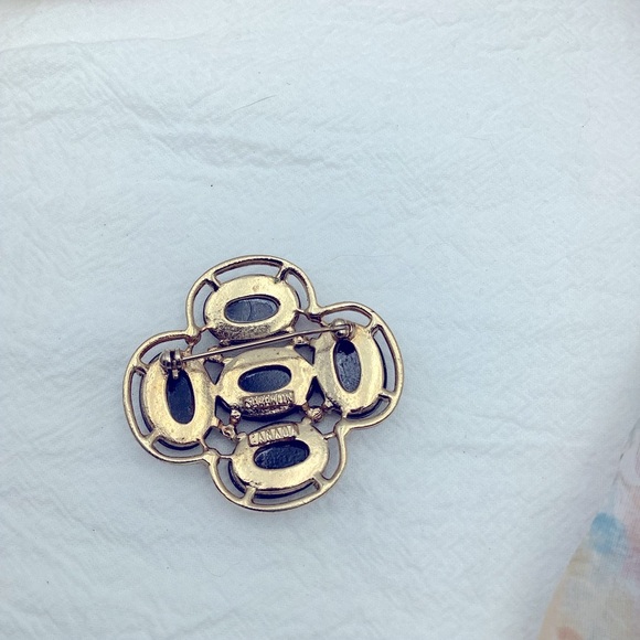 Vintage Sarah Coventry Light of the East Brooch 1968 - Picture 3 of 3